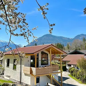 https://fuxbau-waldlounge.com-bavaria.com