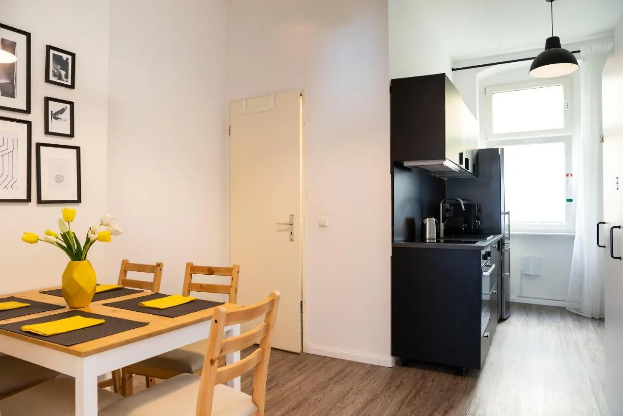 Cosy And Stylish Apartment In Berlin Neukolln